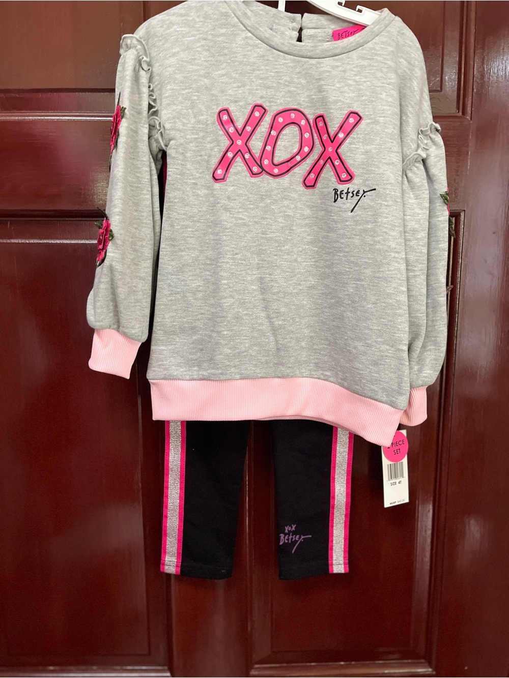 Betsey Johnson Gray & Pink XOX Sweatshirt with Black Leggings